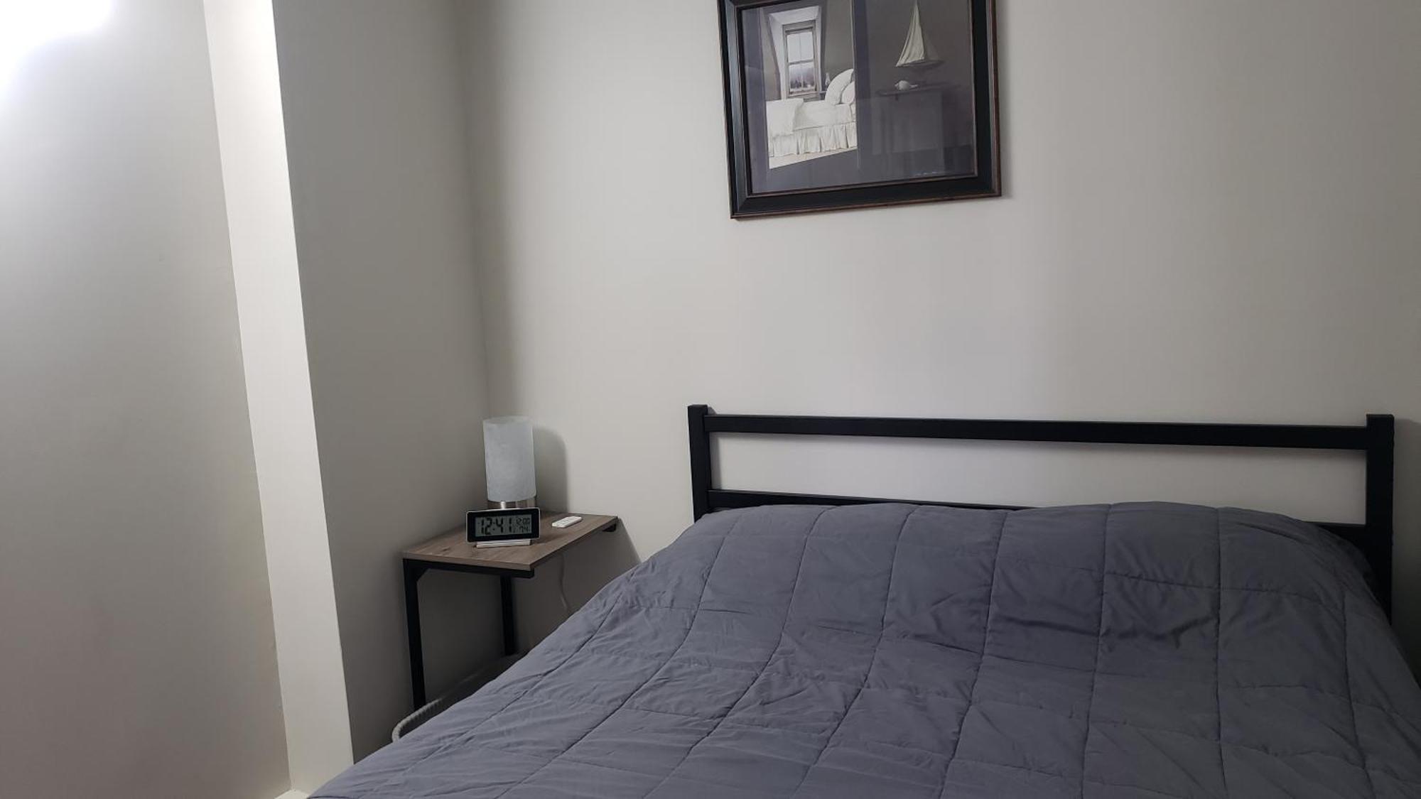 Cozy Home On A Quiet Street Minutes To Dt קינגסטון מראה חיצוני תמונה